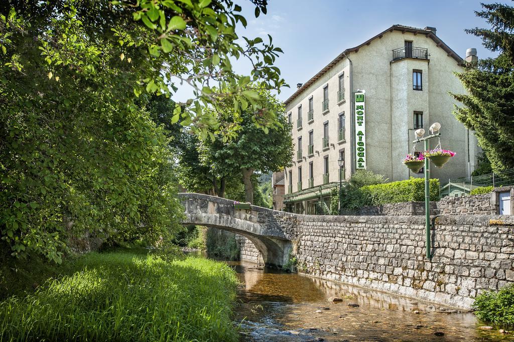 Logis Hotel Restaurant Le Mont Aigoual Meyrueis Exterior photo
